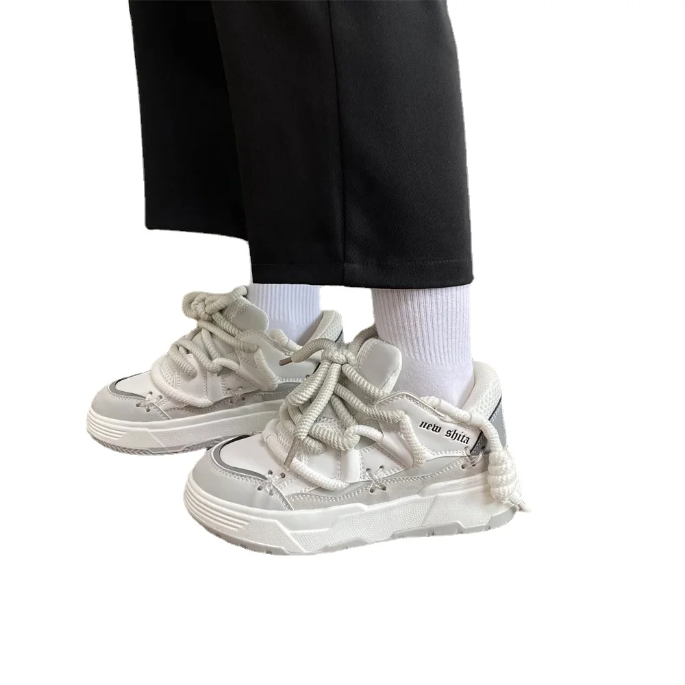 Nuove scarpe sportive da donna - Badminton Shoes recensione e prezzo
